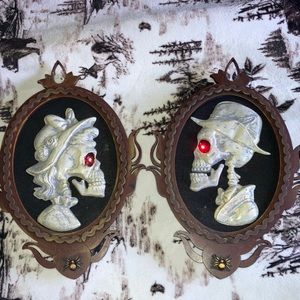 Victorian Talking Skeleton Heads